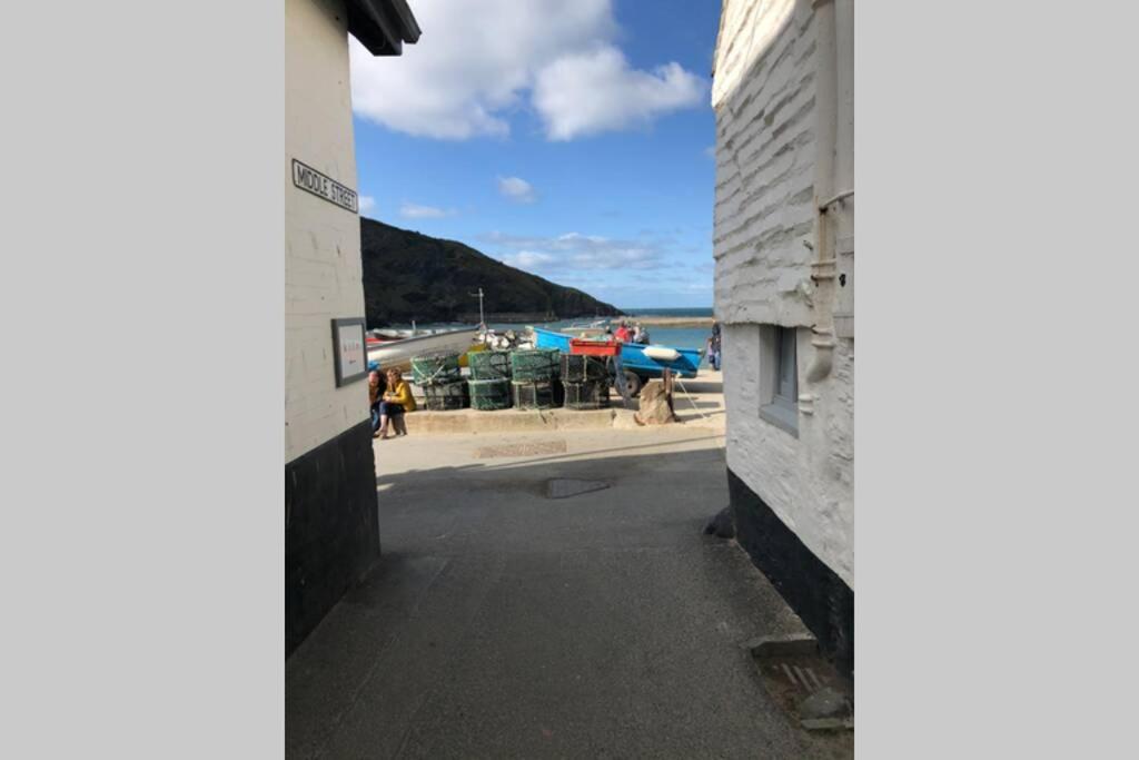 Molls Yard Newly Decorated Lejlighed Port Isaac Eksteriør billede